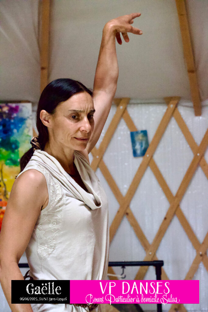 Gaëlle : Cours Particulier à domicile de Salsa Cubaine à SAINT-JANS-CAPPEL (59)