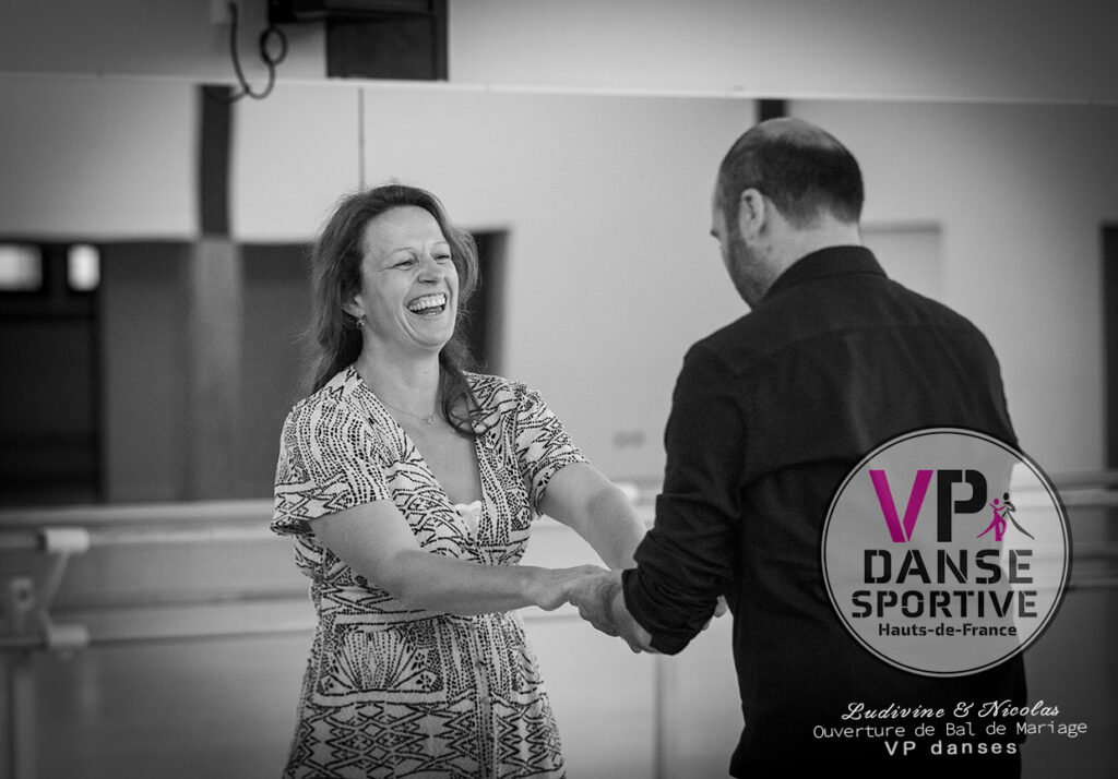 Preparation d une ouverture de bal de mariage avec VP DANSES Preparation de votre ouverture de bal de mariage lors d un cours particulier de Rock 4 Temps a Isbergues